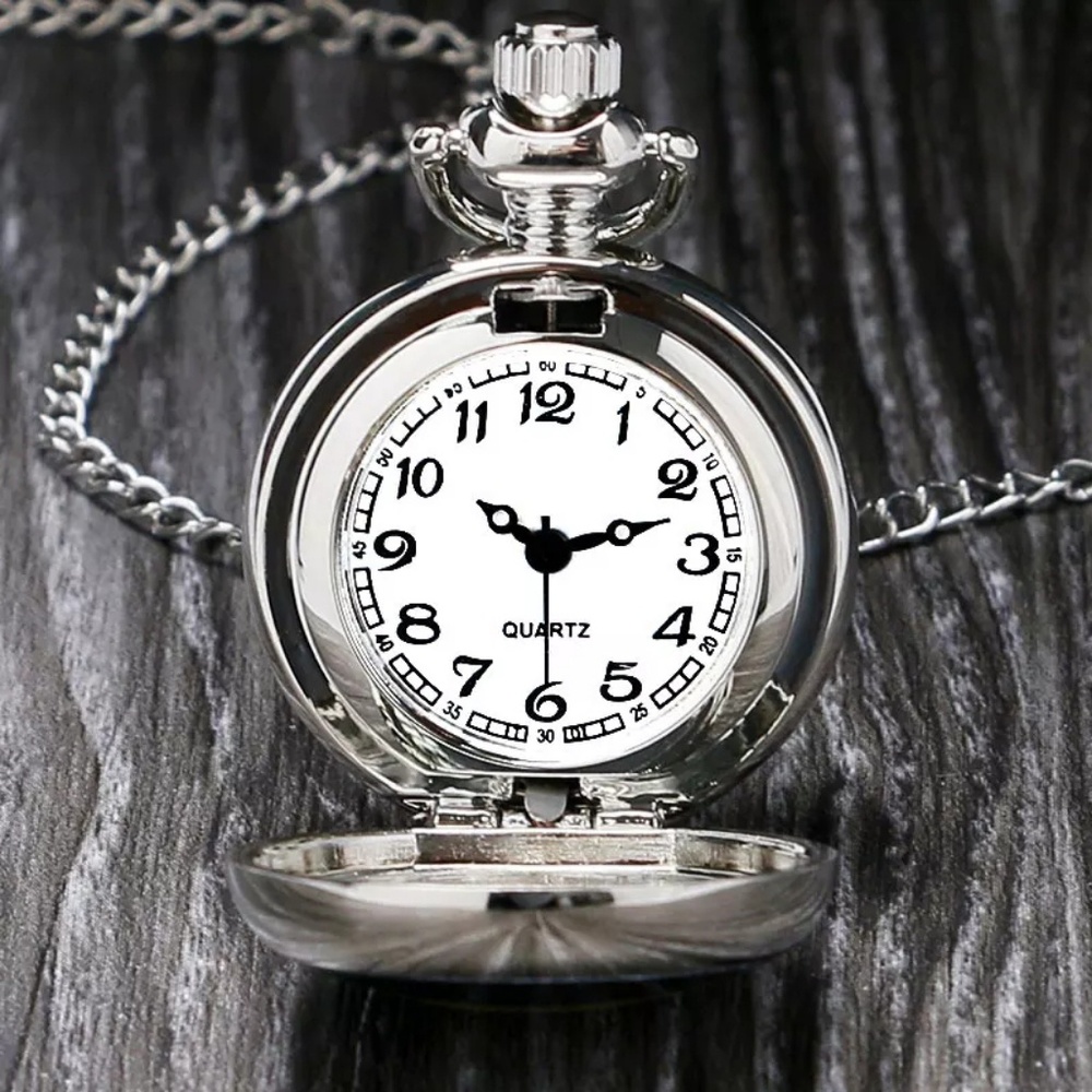 LAST 1🆕️Silver Batman chain watch - Picture 3 of 4